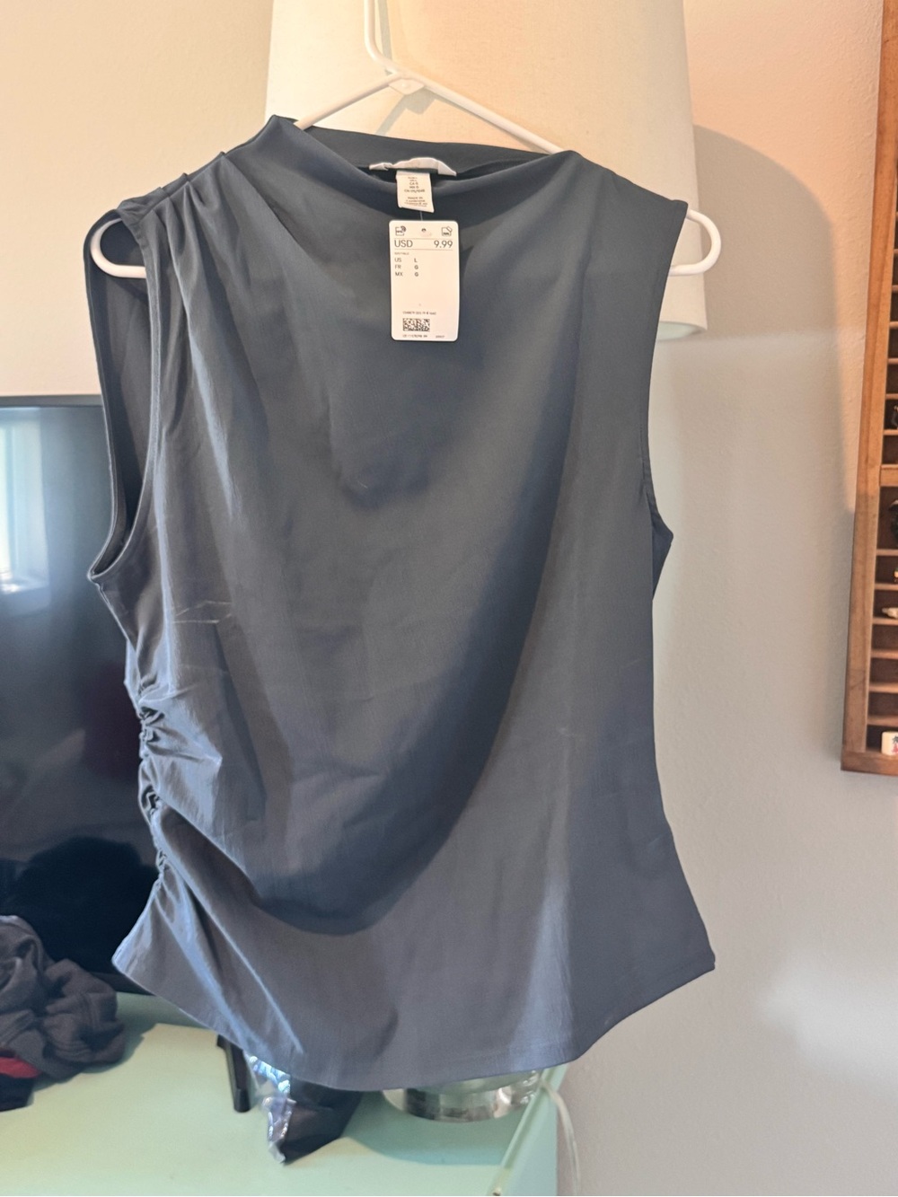 Sleeveless Slate Gray Women’s Top with Side Gather H&M size L nwt